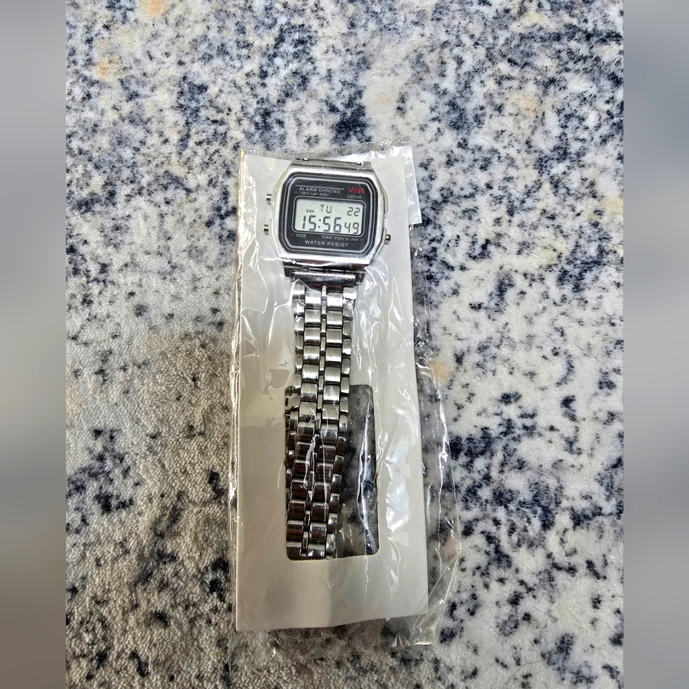 Y2K Casio Silver Digital Watch Brand New!